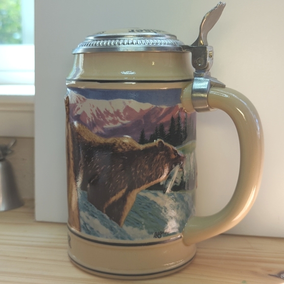 Budweiser "Grizzly Bear" Stein - Picture 3 of 8